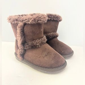 Teeny Toes-‎ Baby Brown Boots- Size:4, Pre-Owned